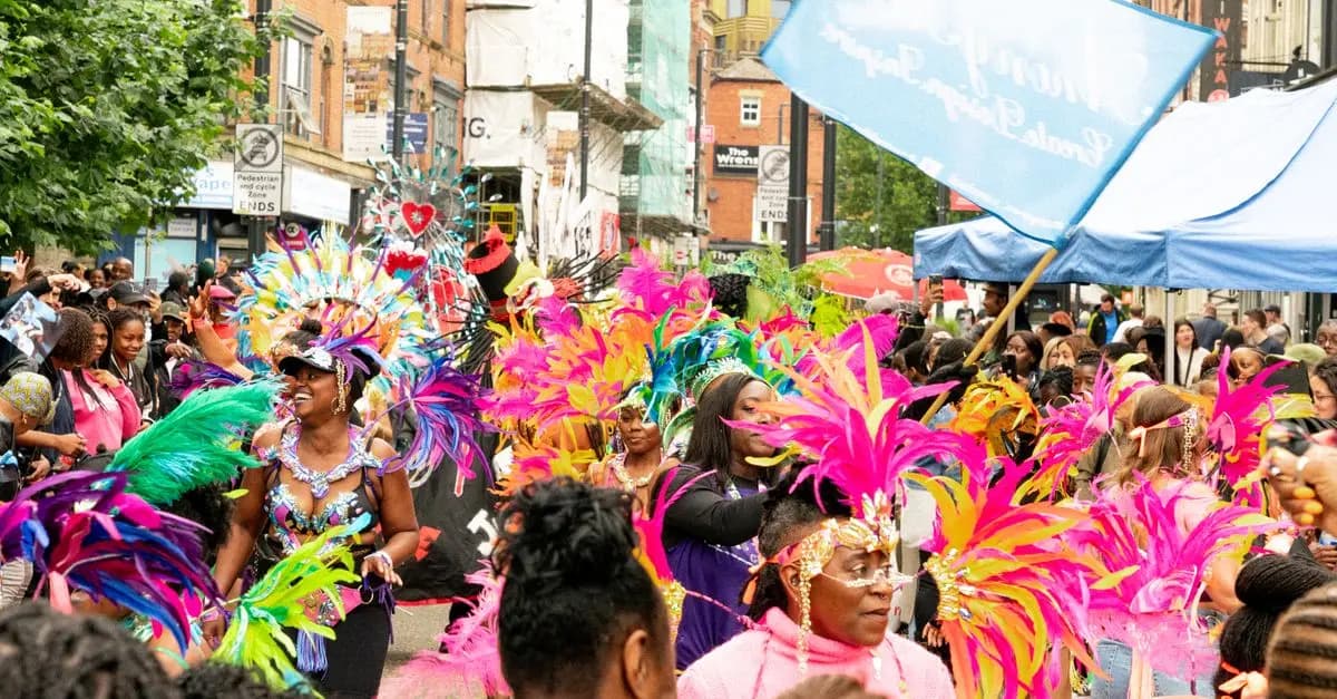 Un guide complet des festivals emblématiques dans les villes du monde